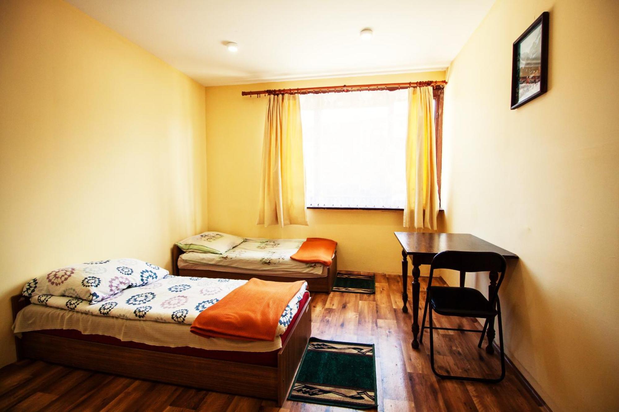 Kremenaros Hostel Ustrzyki Górne Cameră foto